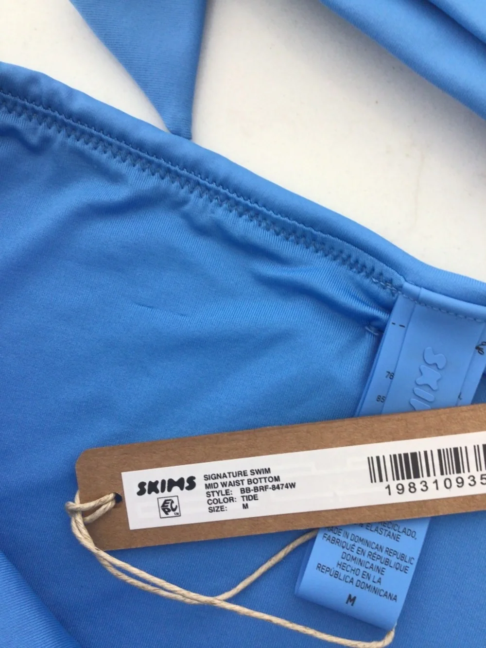 SKIMS SIGNATURE SWIM TOP 5 AND MEDIUM BOTTOM NWT